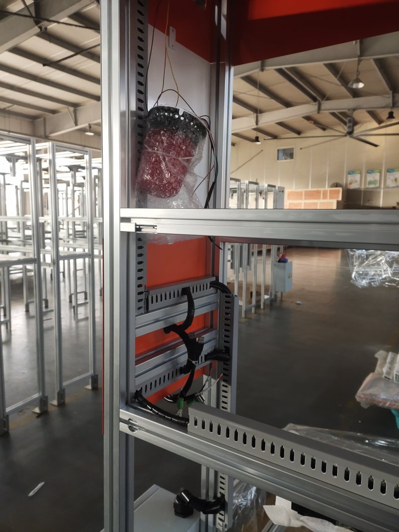 鋁型材設(shè)備機(jī)架